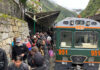 TURISTAS CAMINARON PARA ACCEDER A TRENES A MAPI