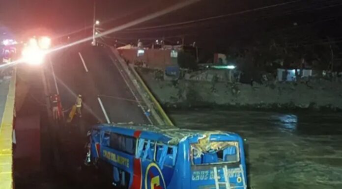 PUENTE QUE SE DESPLOMÓ TENÍA 60 AÑOS