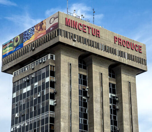 MINCETUR PLANTEA PRISIÓN PARA OPERADORES ILEGALES