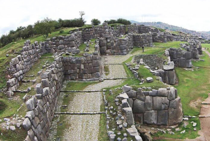 sacsayhuaman190626